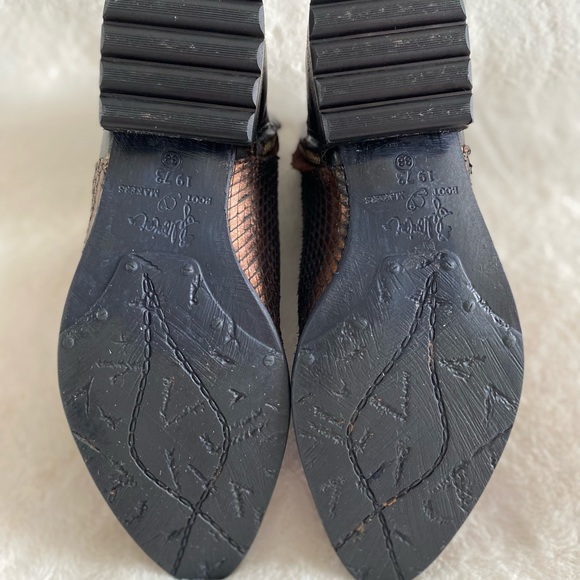 Felmini leather ankle boots | made in Portugal | size 38/7US | EUC - Picture 4 of 4